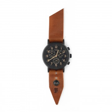 FFF × Timex Weekender Chronograph 40 Night:   Timex Weekender Chronograph 40 mm Night bundled with a custom Form•Function•Form leather strap  
 The Timex 40 mm...