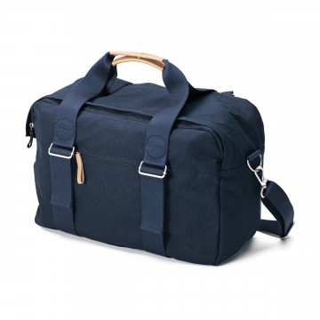 Weekender - Väska:  Weekender Bag är avsedd för situationer när du behöver lite mer att bära, som till exempel när du går till gymmet,...