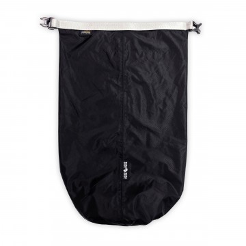 Drybag 10 L:  The Drybag becomes handy when you need to keep wet or dirty items, such as towels or shoes, separate from the rest...