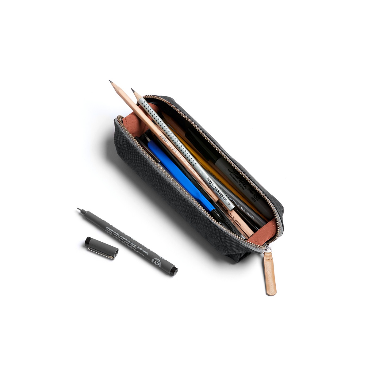 pens, cables, stationery and personal items Marca: BellroyBellroy Pencil Case business accessories - Bronze 
