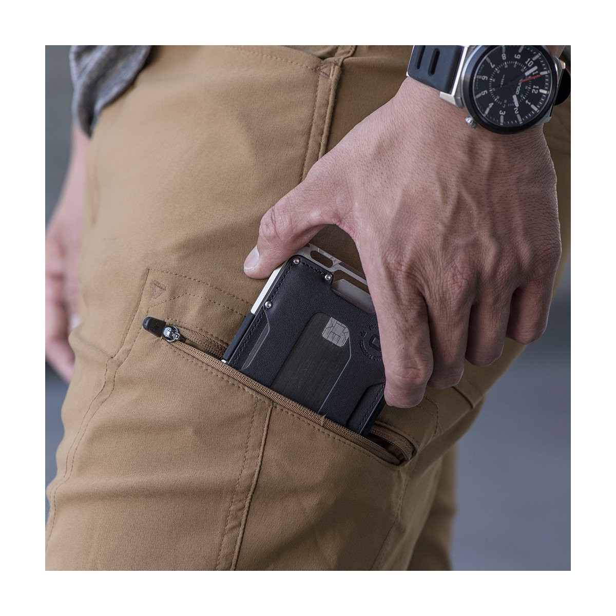 Dango Products M1 Maverick Titanium Tactical Wallet - Mukama