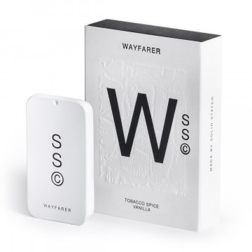 Wayfarer - Hajuvesi:  Jos huomaat ihmisten tuijottavan, vaatteesi tuntuvat kalliimmilta, käsinkirjoitettuja puhelinnumerolappuja...