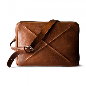 Flat Pack - Laukku:  Flat Pack on erittäin ohutprofiilinen laukku, joka lepää selkääsi vasten virtaviivaisesti. Laukku on tarkoitettu...