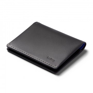 Slim Sleeve - Lompakko:  Bellroyn suosittu lompakko Slim Sleeve on uudistunut entistä ohuemmaksi ja yksinkertaisemmaksi. Suunnittelussa on...