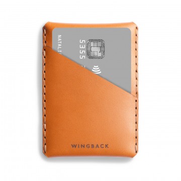 Winston Card Holder - Lompakko:  Winston Card Holder suunniteltiin ratkaisemaan ongelma: nahka venyy ja muotoutuu lompakon sisällön mukaan ajan...