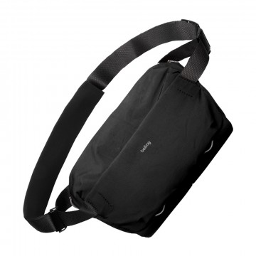 Venture Sling 10 L:  With its slim shape, versatility and easy one-handed access, this sling keeps you nimble on photoshoots and everyday...
