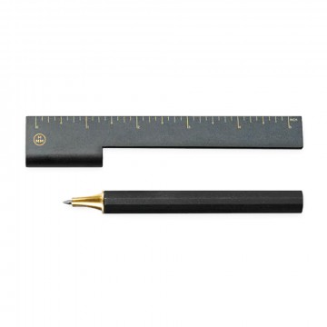 Rule/One - Viivain:  Tämä kynä-viivain -yhdistelmä toimii samalla kirjanmerkkinä. Vaihdettavien päiden avulla kynää voi käyttää myös...