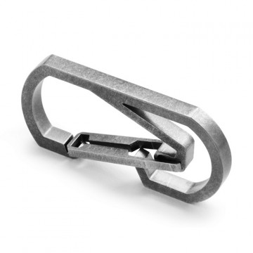 H6 - Karbinhake:   Karbinhake/nyckelring av titan med snabbkoppling  
  Handgrey™ H6 har en speciell ögla som håller nycklarna säkert...