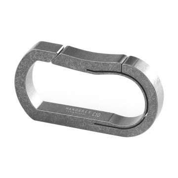 C10 - Karbinhake:   Unibody karbinhake/nyckelring av titan  
 Den kompakta C10 karbinhaken är avsedd för bära nycklar och lätta...