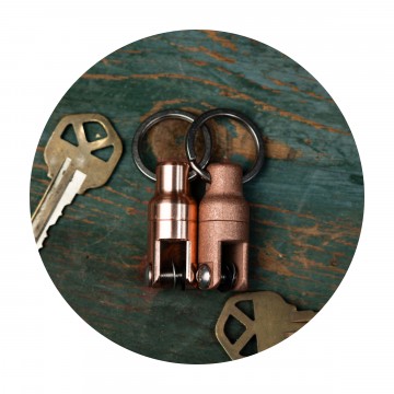 Keyper Quick Release Copper:  The Keyper holds a stack of keys for quick & easy removal and attachment. Strong Neodymium magnets keep it...