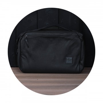 Transit Duffel 35 L Griffin Edition:   Evergoods x Carryology unite to bring you the Evergoods travel duffel in a custom, limited-edition waxed canvas...