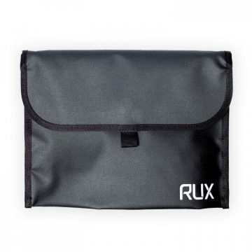 RUX - Tasku:  Säänkestävä 3L tasku pientavaroille. Voit liittää sen RUX 70L -tarvikeboksiin tai käyttää sellaisenaan. Kätevä...